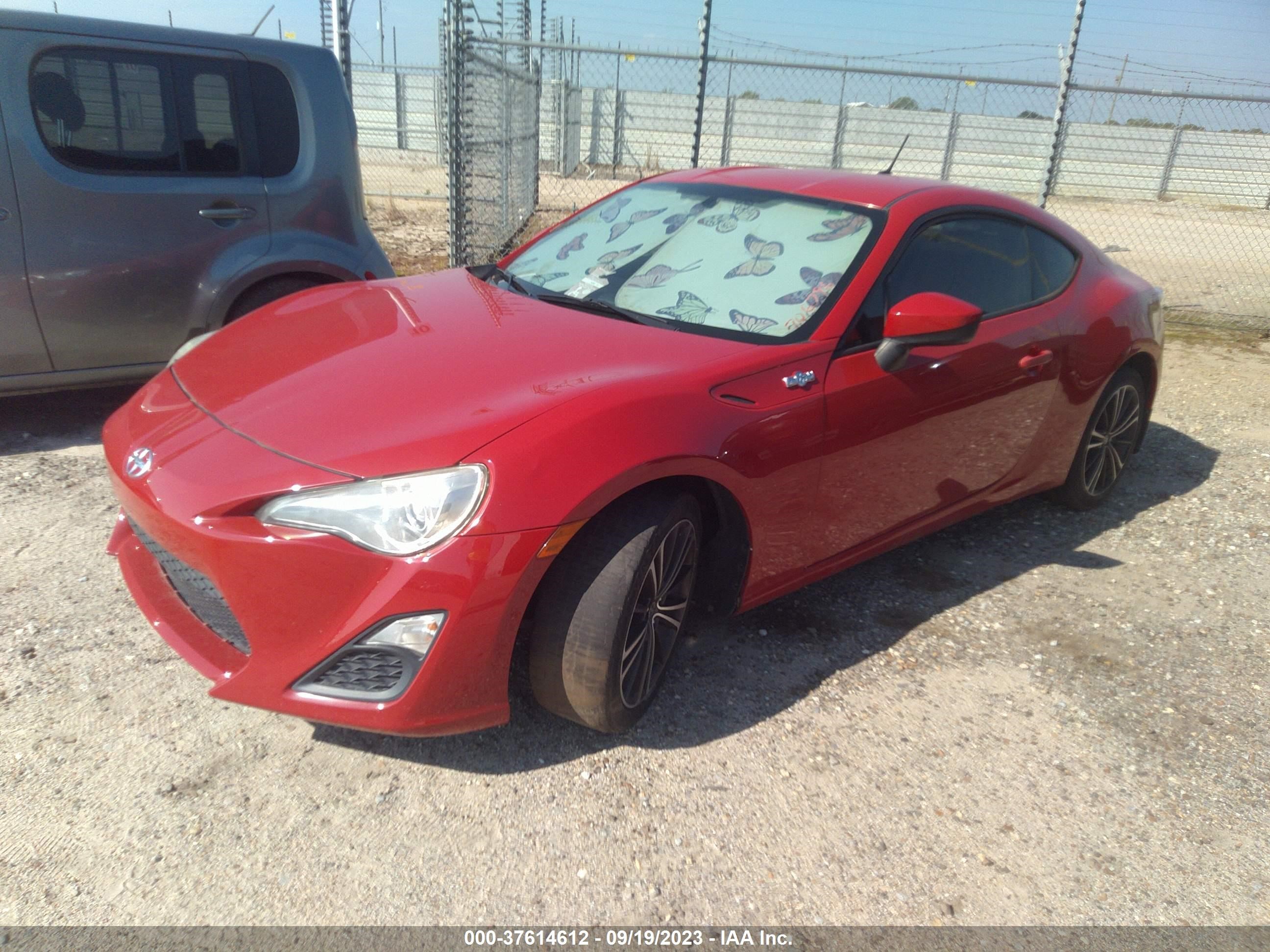 Photo 1 VIN: JF1ZNAA14D2706796 - SCION FR-S 