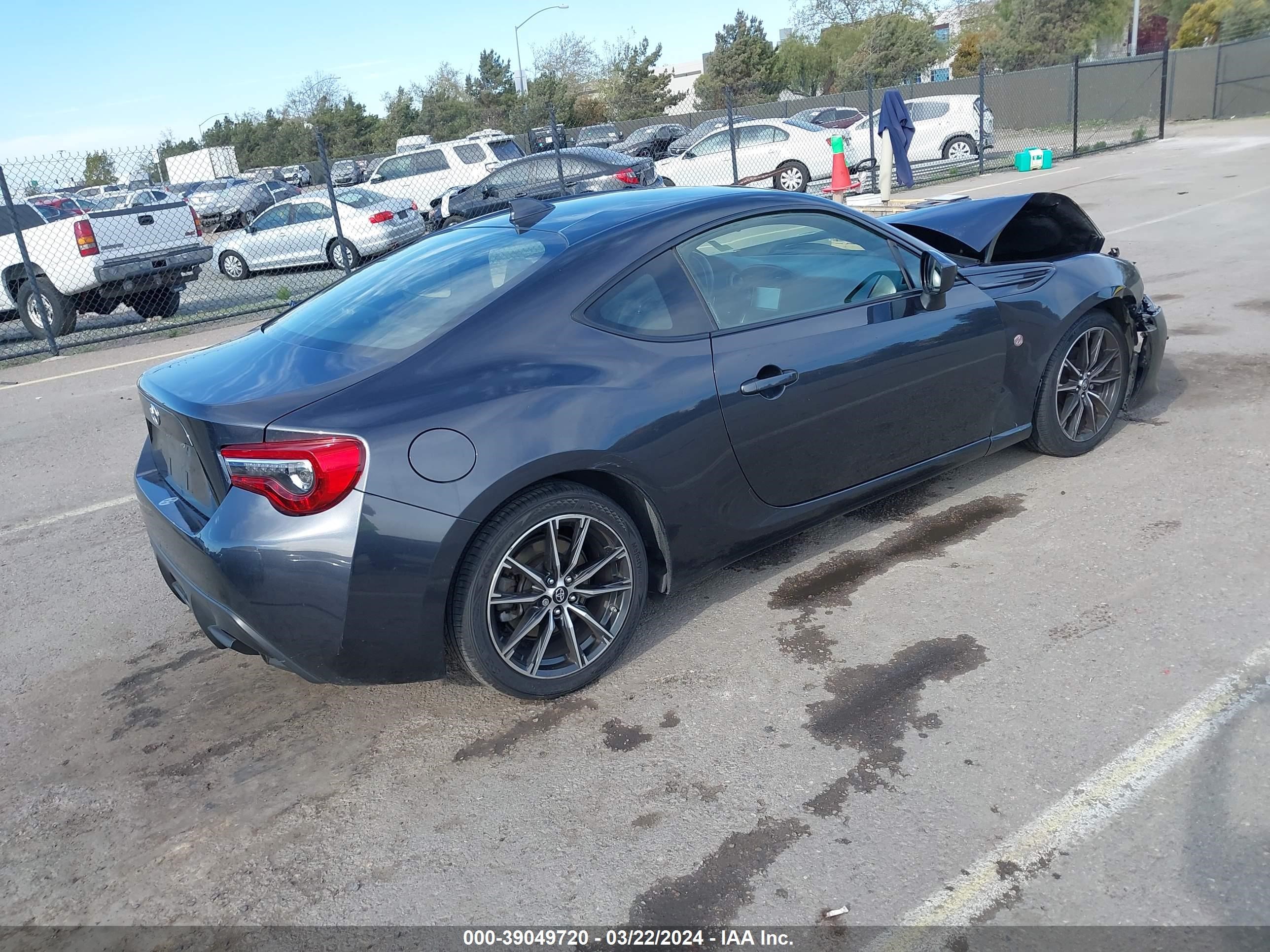 Photo 3 VIN: JF1ZNAA14H8702637 - TOYOTA GT86 