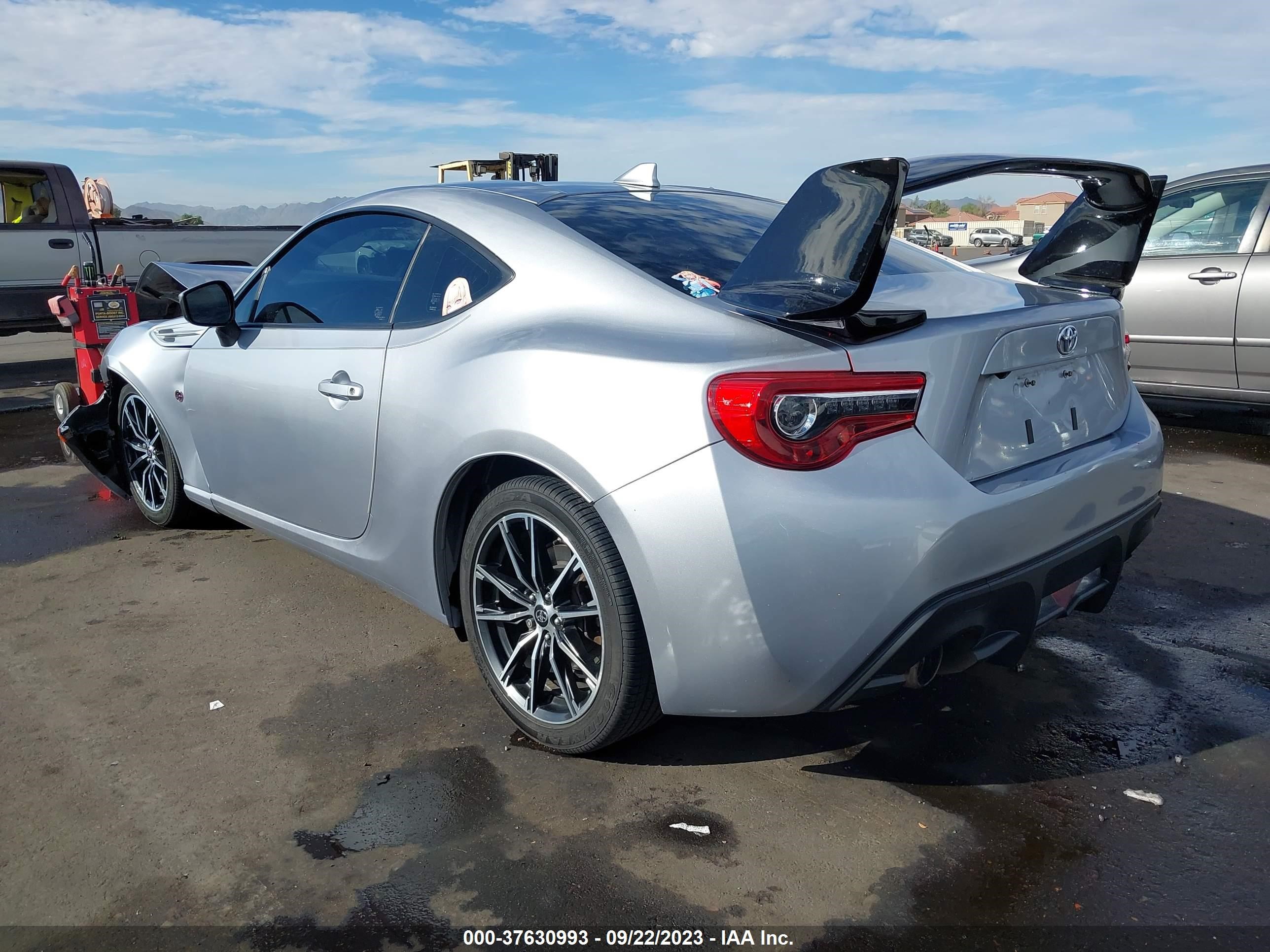 Photo 2 VIN: JF1ZNAA15H9705492 - TOYOTA GT86 