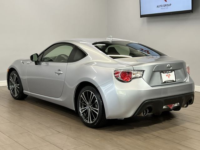 Photo 9 VIN: JF1ZNAA16F9701383 - SCION FR-S 