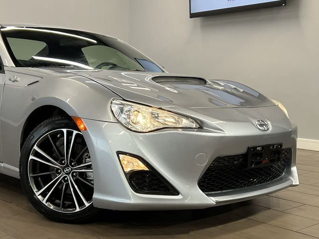 Photo 3 VIN: JF1ZNAA16F9701383 - SCION FR-S 