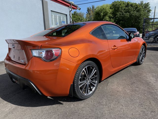 Photo 6 VIN: JF1ZNAA17D2717050 - SCION FR-S 