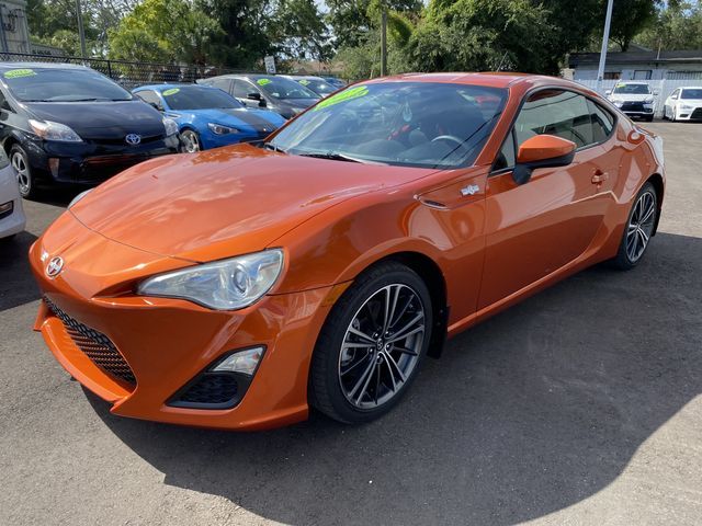 Photo 4 VIN: JF1ZNAA17D2717050 - SCION FR-S 