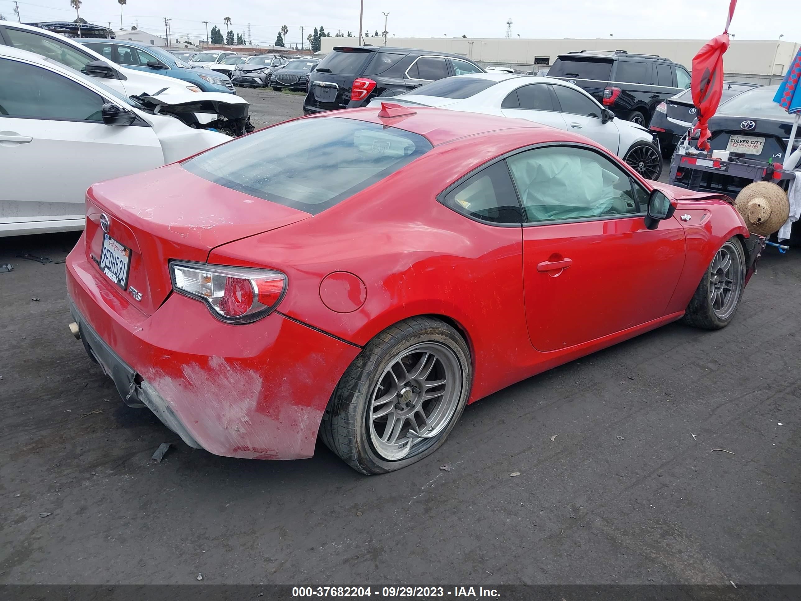 Photo 3 VIN: JF1ZNAA18D1713563 - SCION FR-S 