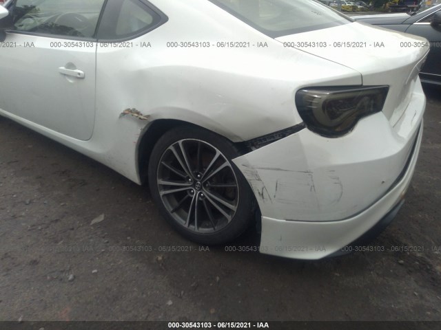 Photo 5 VIN: JF1ZNAA18D2703366 - SCION FR-S 