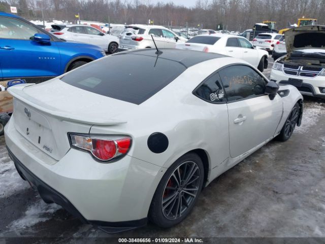 Photo 3 VIN: JF1ZNAA18D2724007 - SCION FR-S 