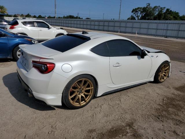 Photo 2 VIN: JF1ZNAA18E9707085 - TOYOTA SCION 