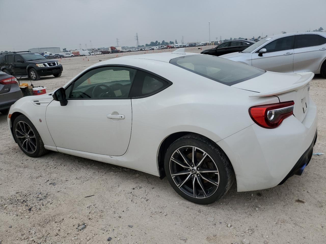 Photo 1 VIN: JF1ZNAA18H9701629 - TOYOTA GT86 