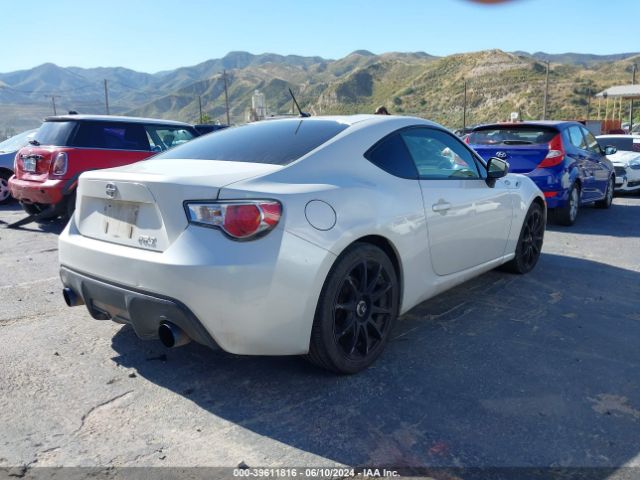 Photo 3 VIN: JF1ZNAA19D2705451 - TOYOTA SCION FR-S 