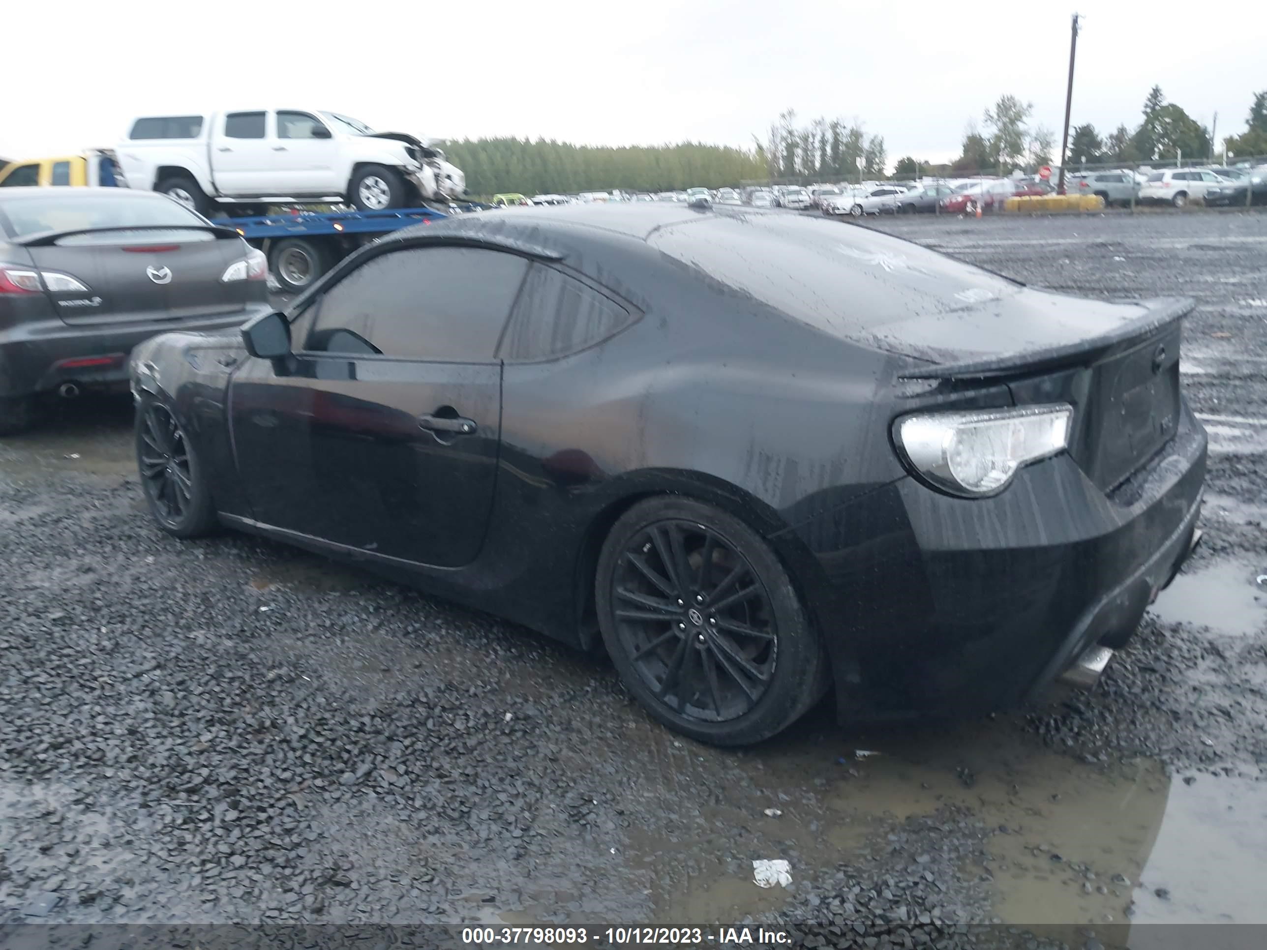 Photo 2 VIN: JF1ZNAA19E8708963 - SCION FR-S 