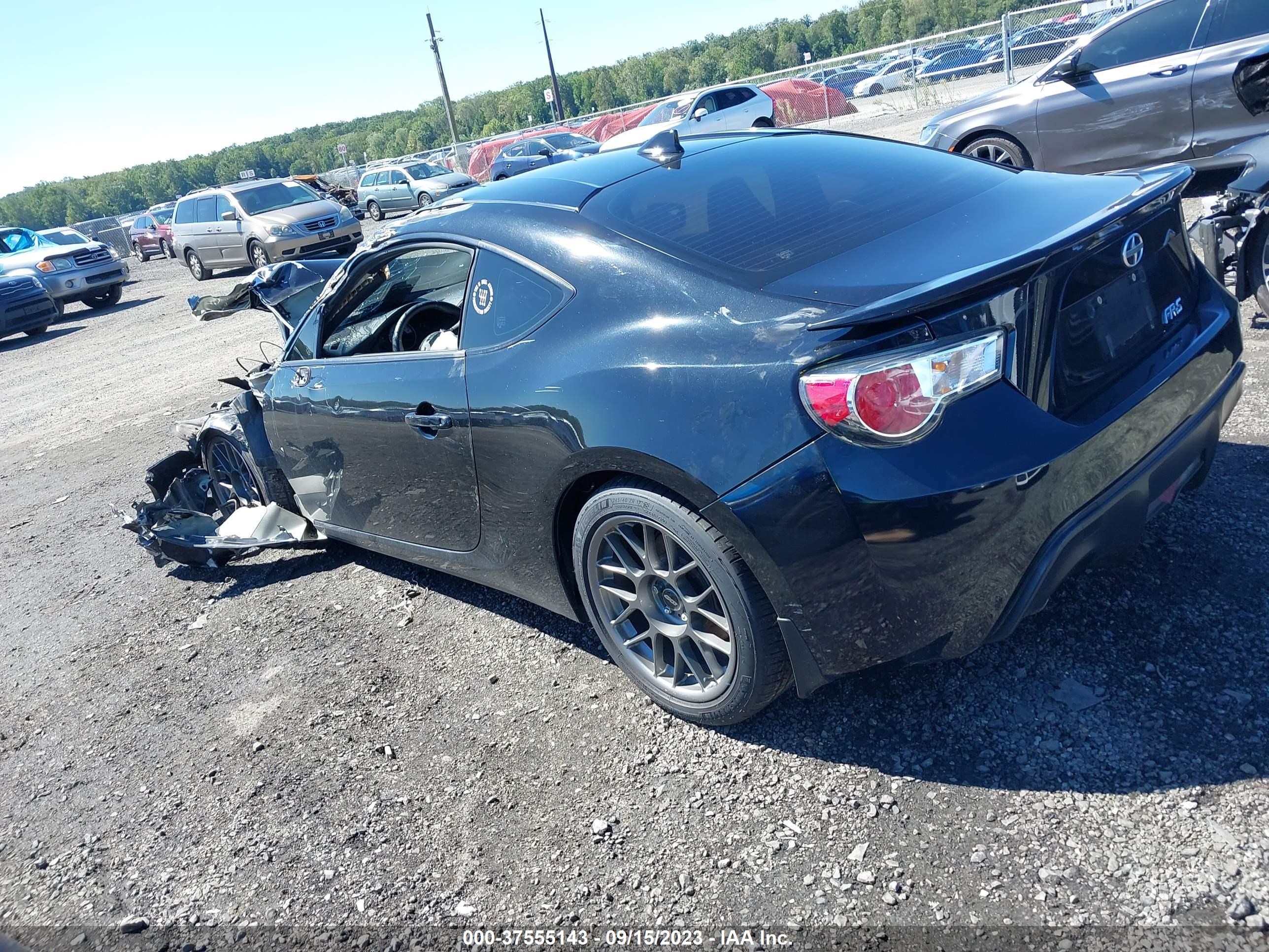 Photo 2 VIN: JF1ZNAA19F9707758 - SCION FR-S 