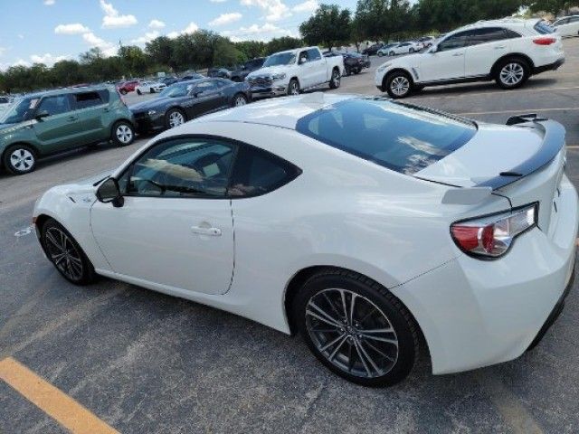 Photo 0 VIN: JF1ZNAA1XG8705279 - SCION FR-S 