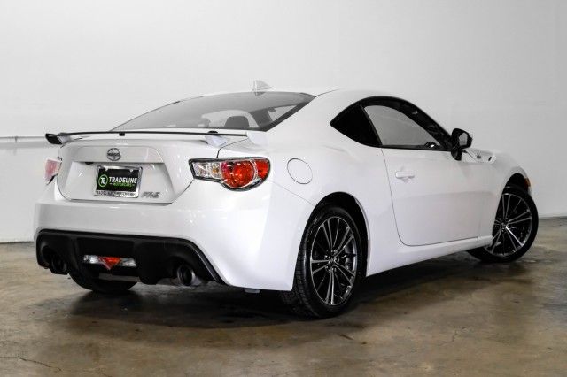 Photo 4 VIN: JF1ZNAA1XG8705279 - SCION FR-S 