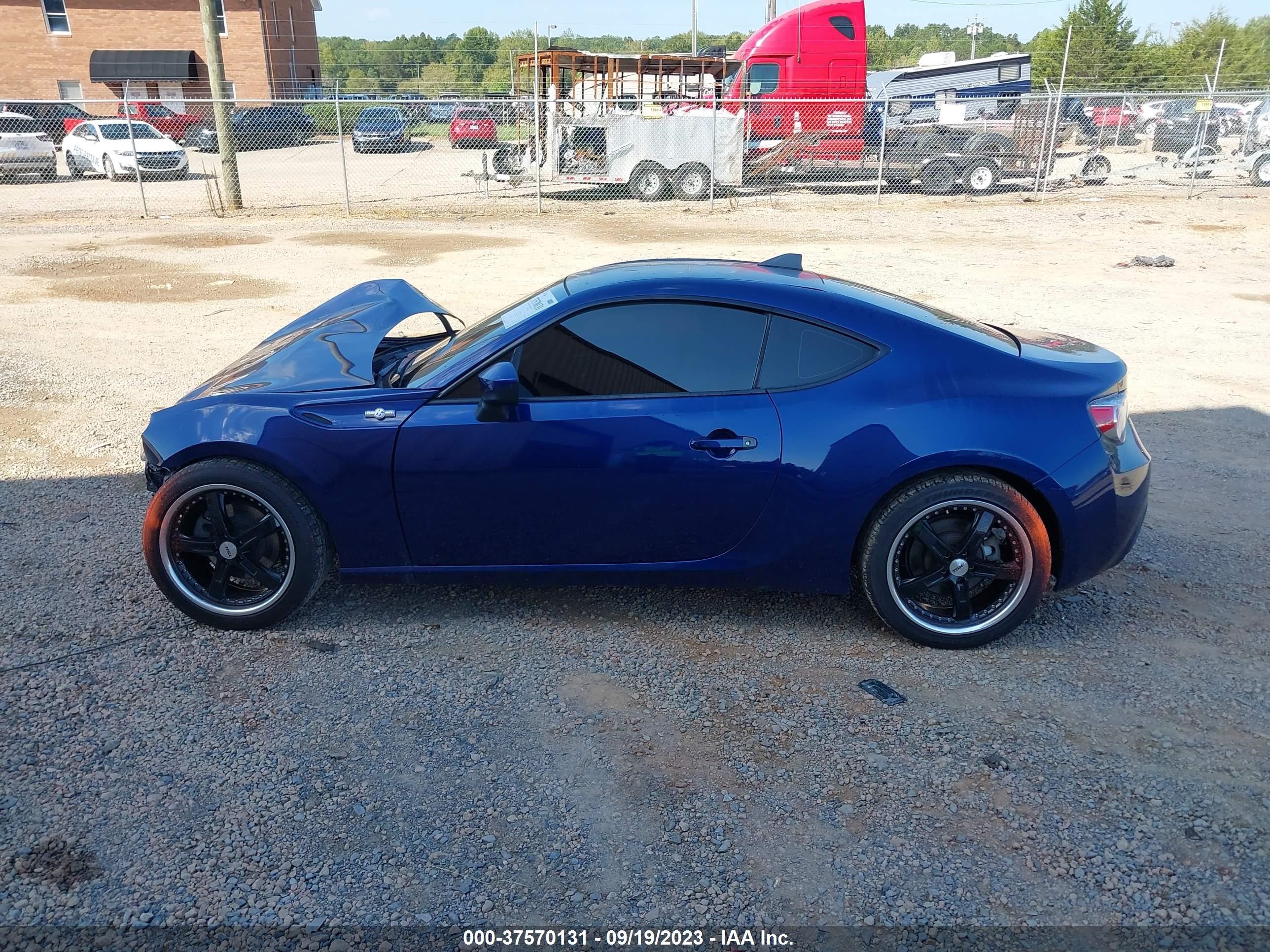 Photo 13 VIN: JF1ZNAA1XG8707730 - SCION FR-S 