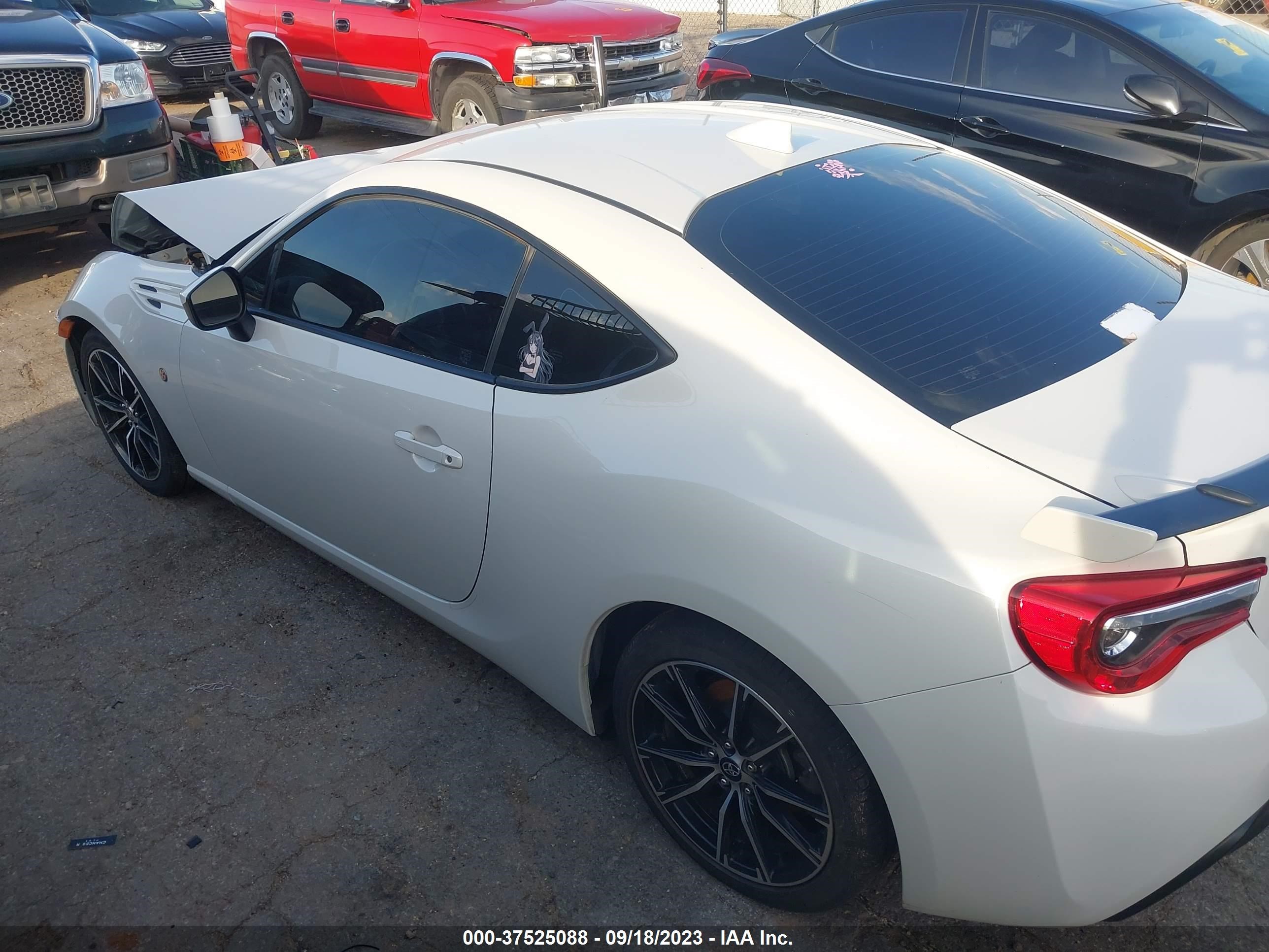 Photo 13 VIN: JF1ZNAE18L8752704 - TOYOTA GT86 