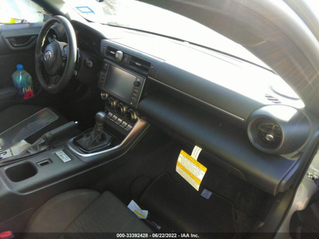 Photo 4 VIN: JF1ZNBC11N8751650 - TOYOTA GR86 