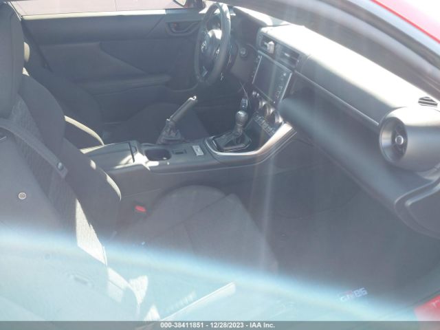 Photo 4 VIN: JF1ZNBC14P8762239 - TOYOTA GR86 