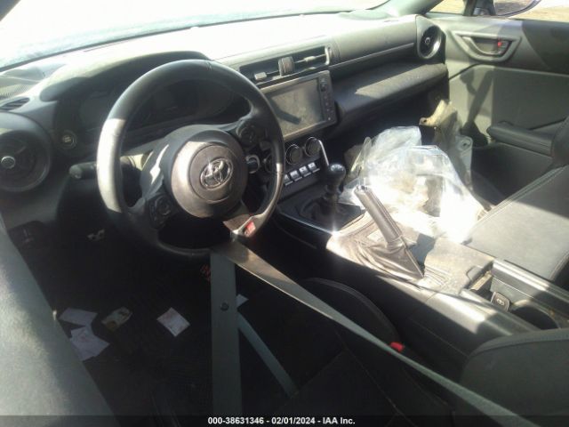 Photo 4 VIN: JF1ZNBE16N9755099 - TOYOTA GR86 