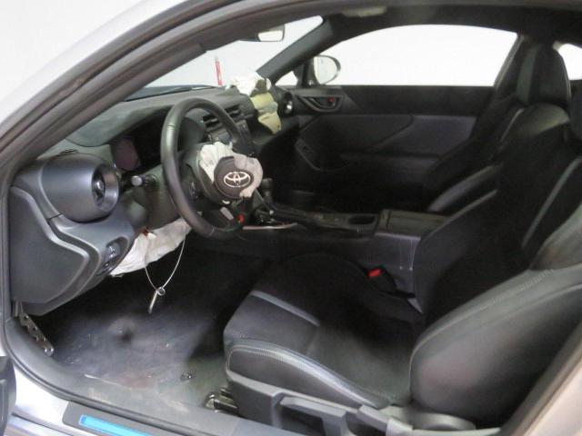 Photo 8 VIN: JF1ZNBF10P8752657 - TOYOTA GR 86 PREM 