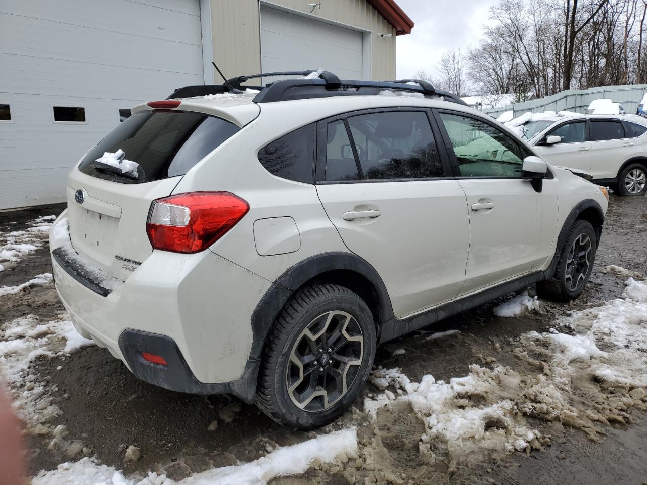 Photo 2 VIN: JF2GPABC2G8257942 - SUBARU CROSSTREK 