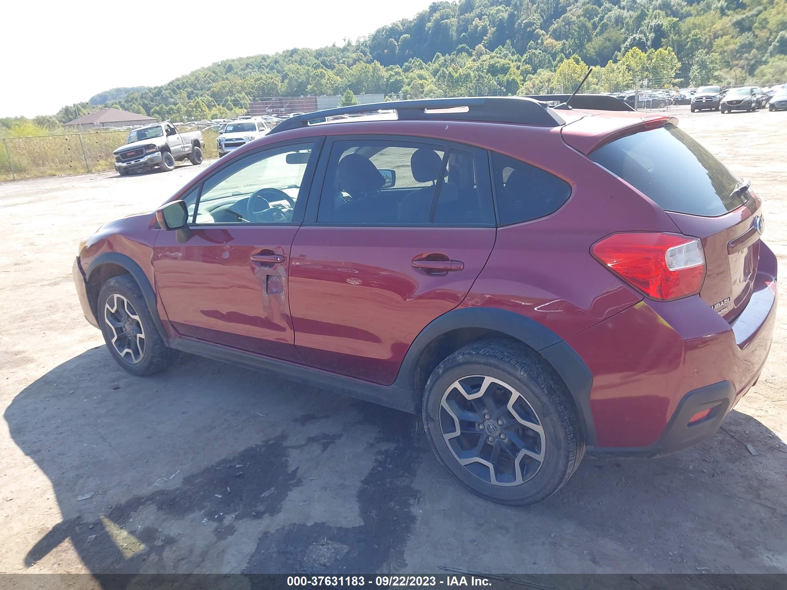 Photo 13 VIN: JF2GPABC3H8202496 - SUBARU CROSSTREK 