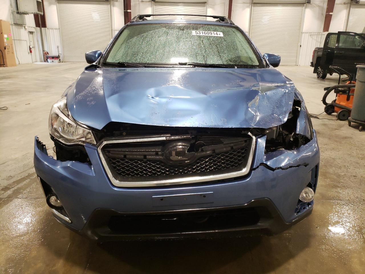 Photo 4 VIN: JF2GPABC3H8219055 - SUBARU CROSSTREK 