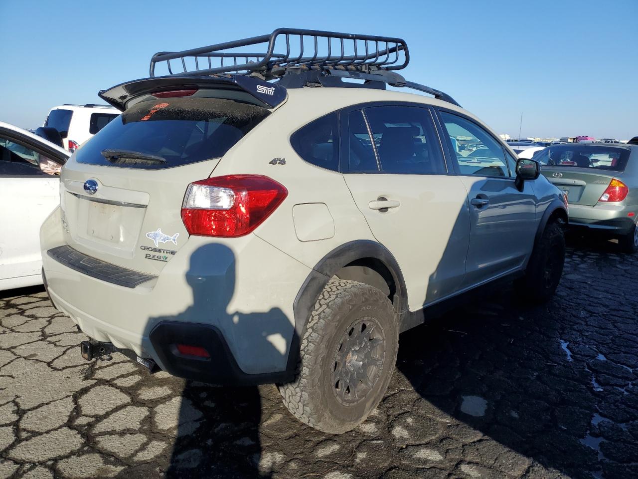 Photo 2 VIN: JF2GPABC3HH277585 - SUBARU CROSSTREK 