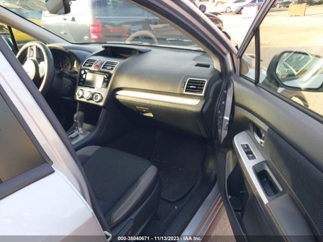 Photo 4 VIN: JF2GPABC5H8236438 - SUBARU CROSSTREK 