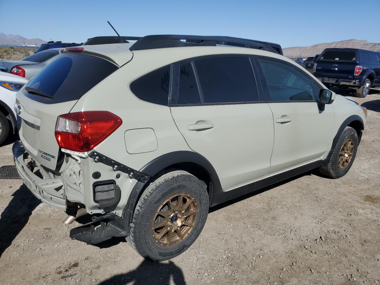 Photo 2 VIN: JF2GPABC6G8318659 - SUBARU CROSSTREK 