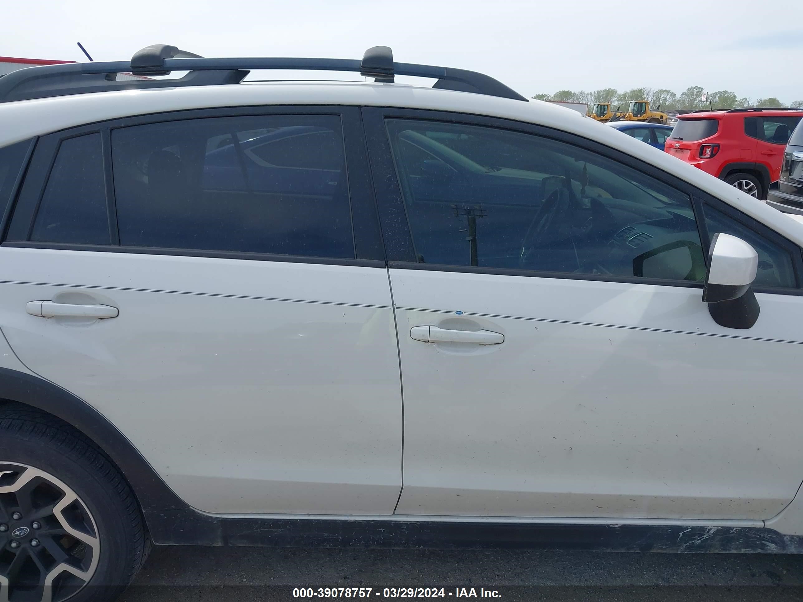 Photo 12 VIN: JF2GPABC6H8206817 - SUBARU CROSSTREK 