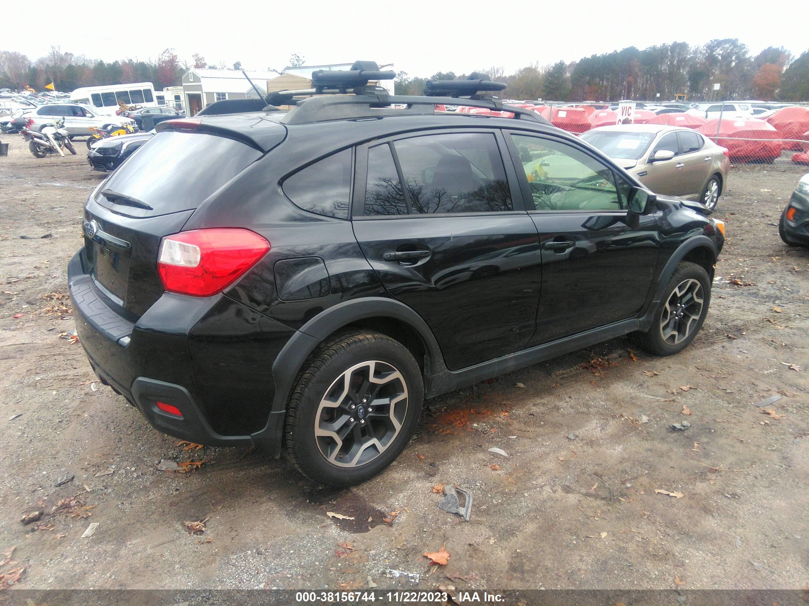 Photo 3 VIN: JF2GPABC9G8300429 - SUBARU CROSSTREK 