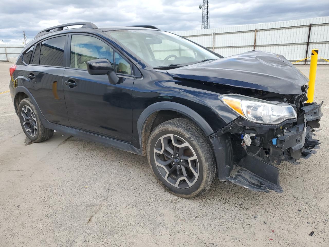 Photo 3 VIN: JF2GPABC9H8218279 - SUBARU CROSSTREK 