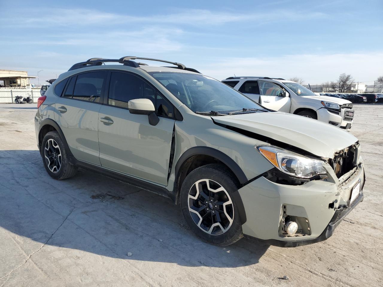 Photo 3 VIN: JF2GPABCXH9204918 - SUBARU CROSSTREK 