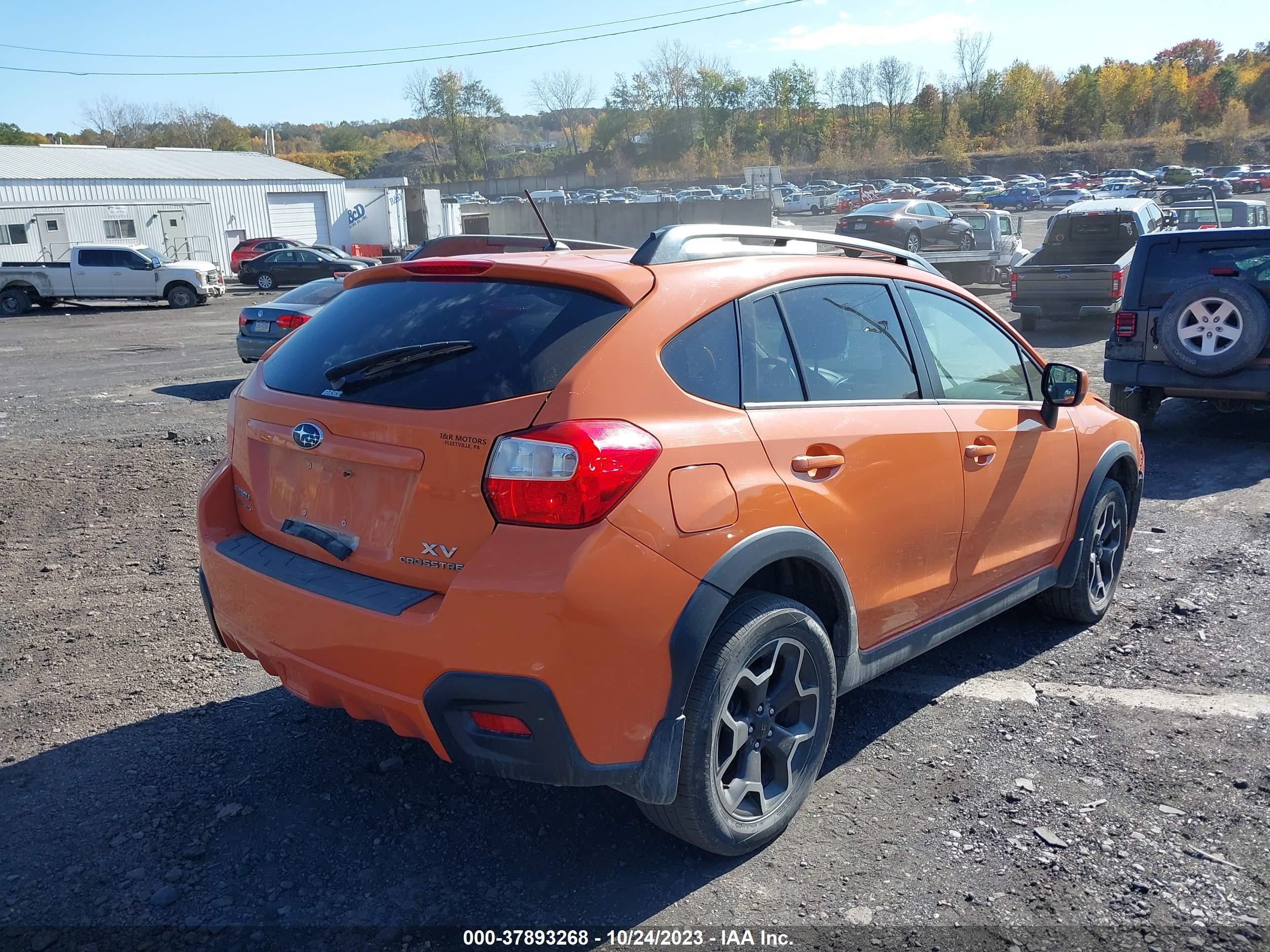 Photo 3 VIN: JF2GPACCXE8202280 - SUBARU CROSSTREK 