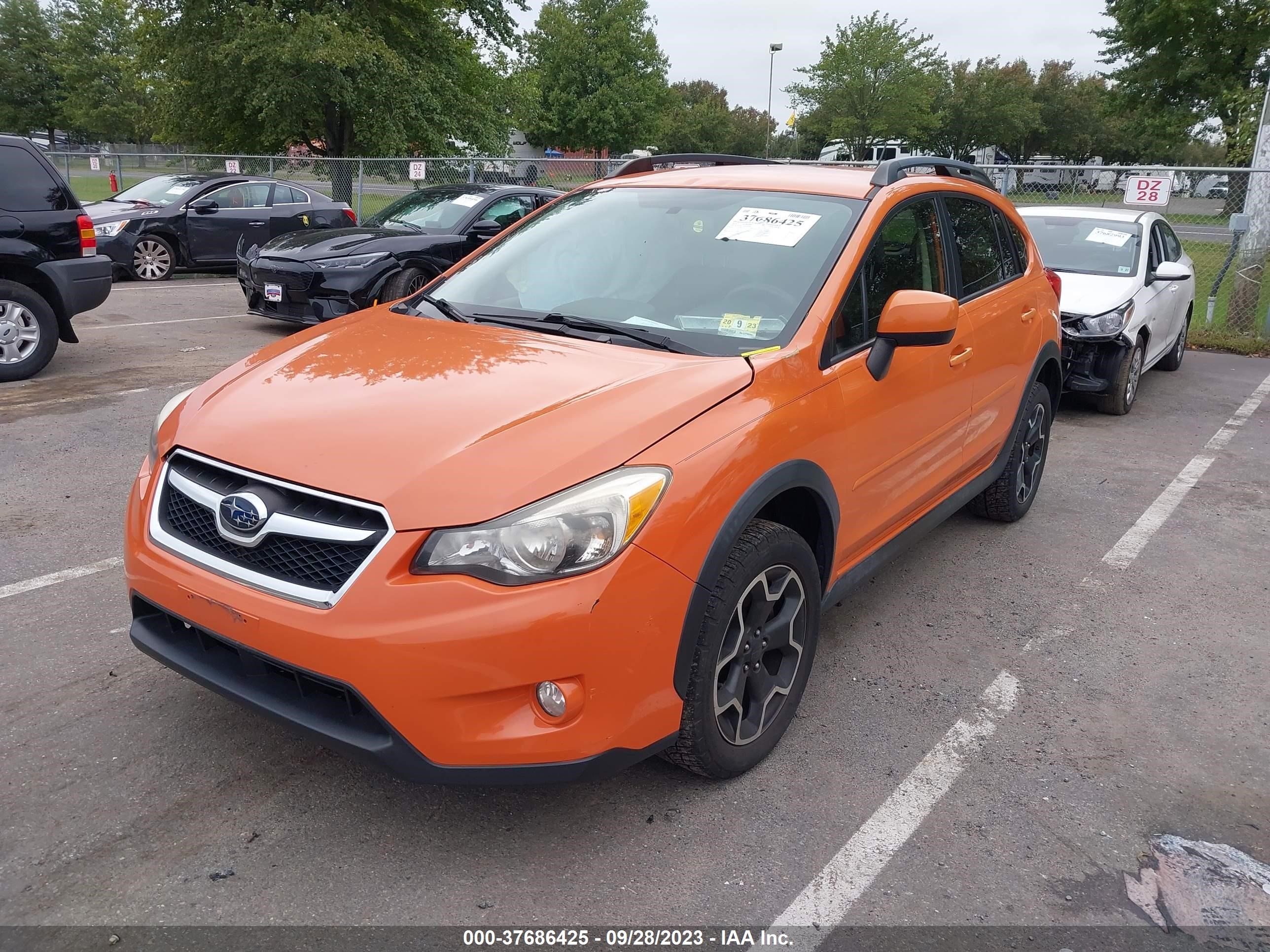 Photo 1 VIN: JF2GPACCXE8298265 - SUBARU CROSSTREK 