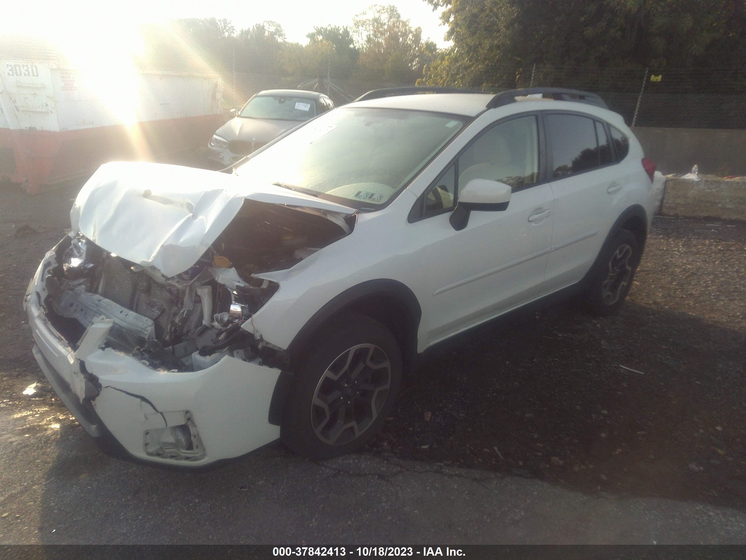 Photo 1 VIN: JF2GPADC1GH338766 - SUBARU CROSSTREK 