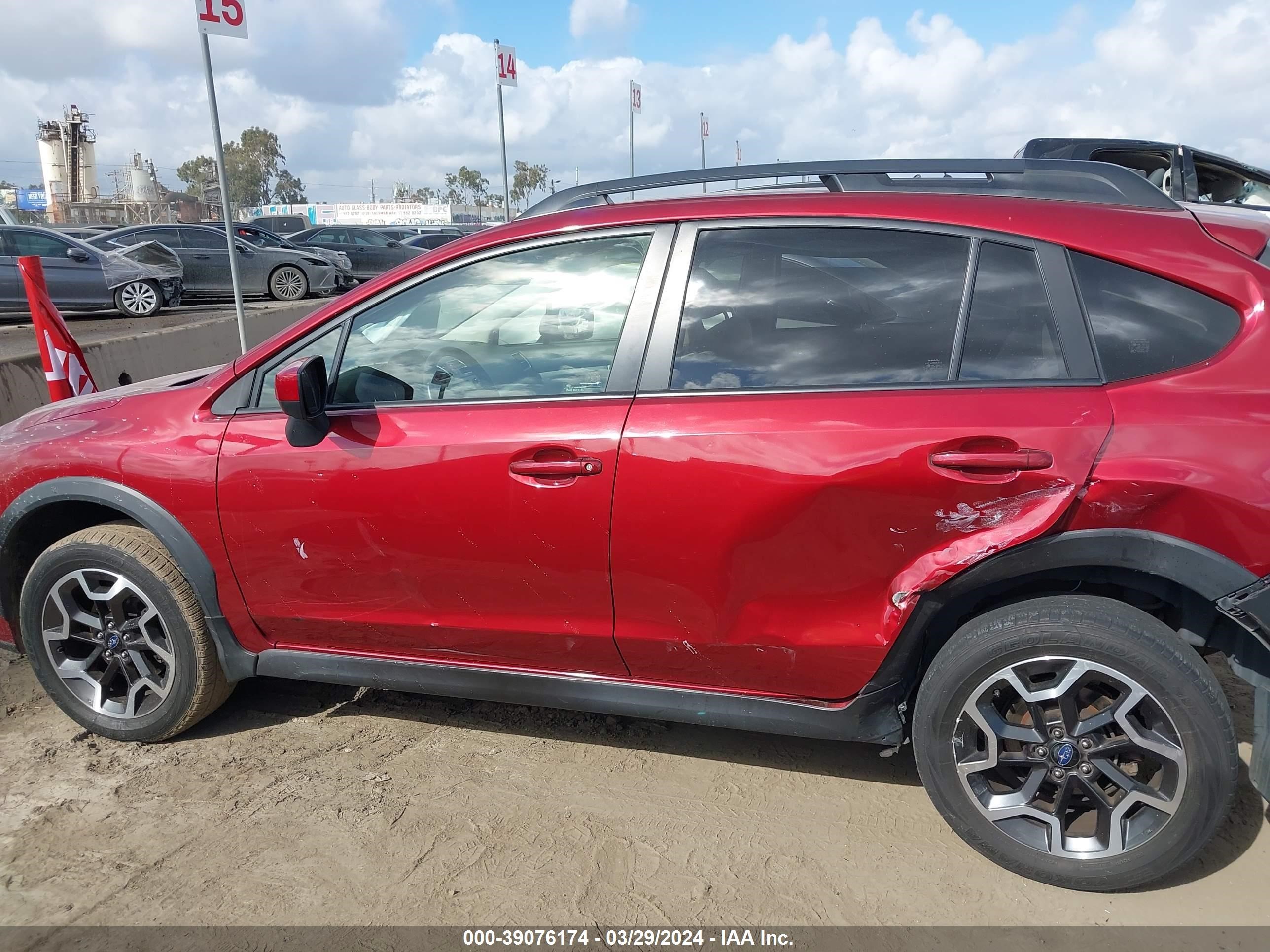 Photo 13 VIN: JF2GPADC1HH280384 - SUBARU CROSSTREK 