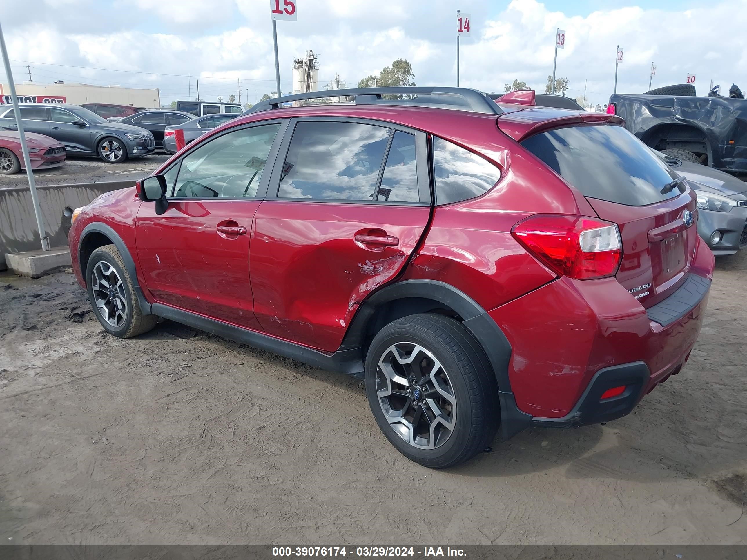 Photo 2 VIN: JF2GPADC1HH280384 - SUBARU CROSSTREK 