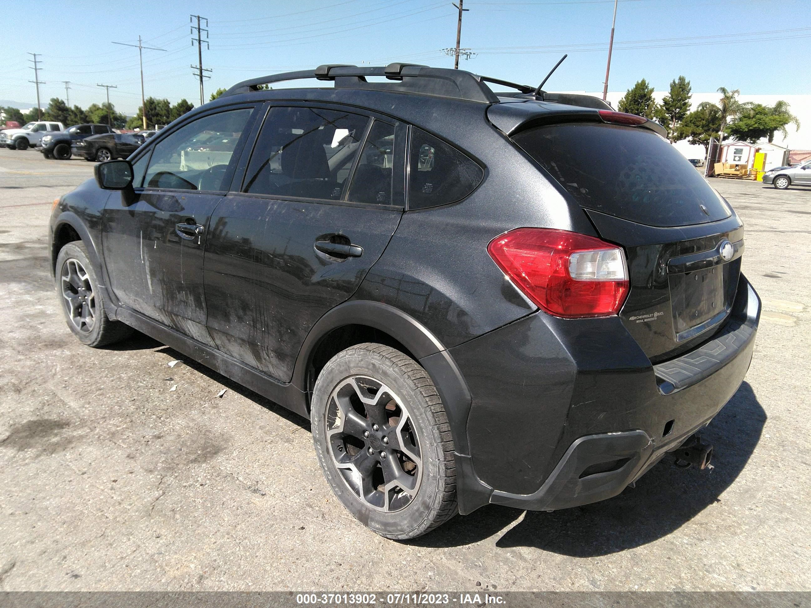 Photo 2 VIN: JF2GPAFC3F8321964 - SUBARU CROSSTREK 