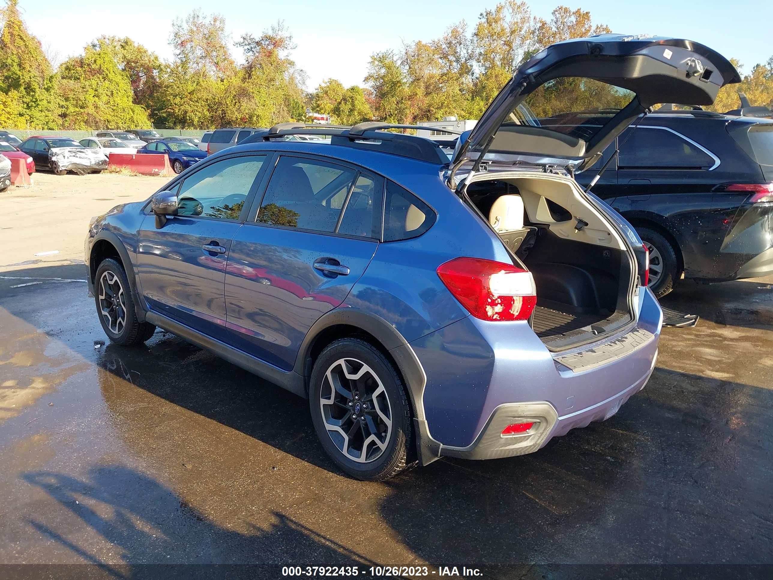 Photo 2 VIN: JF2GPAKC1H8213108 - SUBARU CROSSTREK 