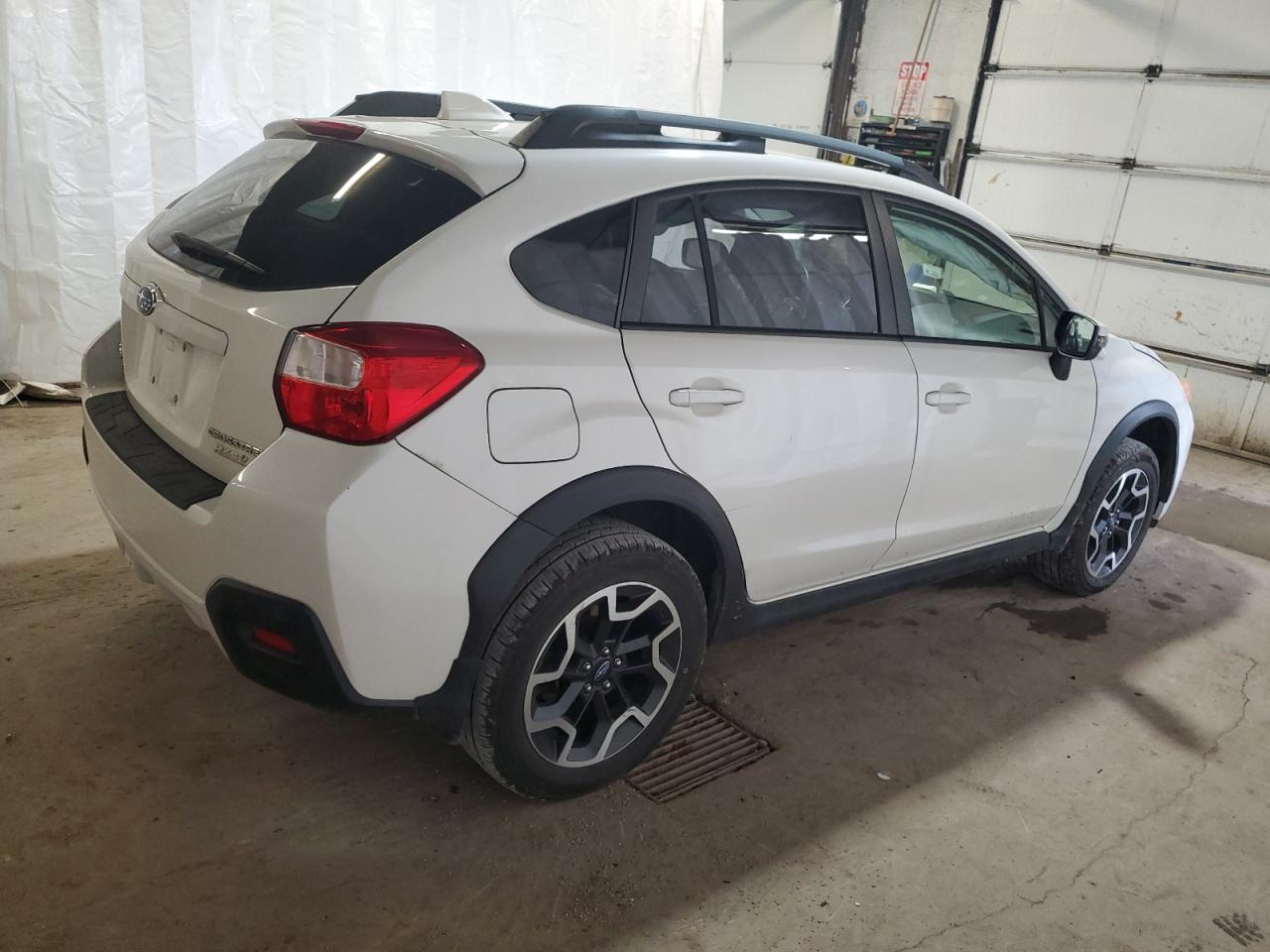 Photo 2 VIN: JF2GPAKC4GH322970 - SUBARU CROSSTREK 