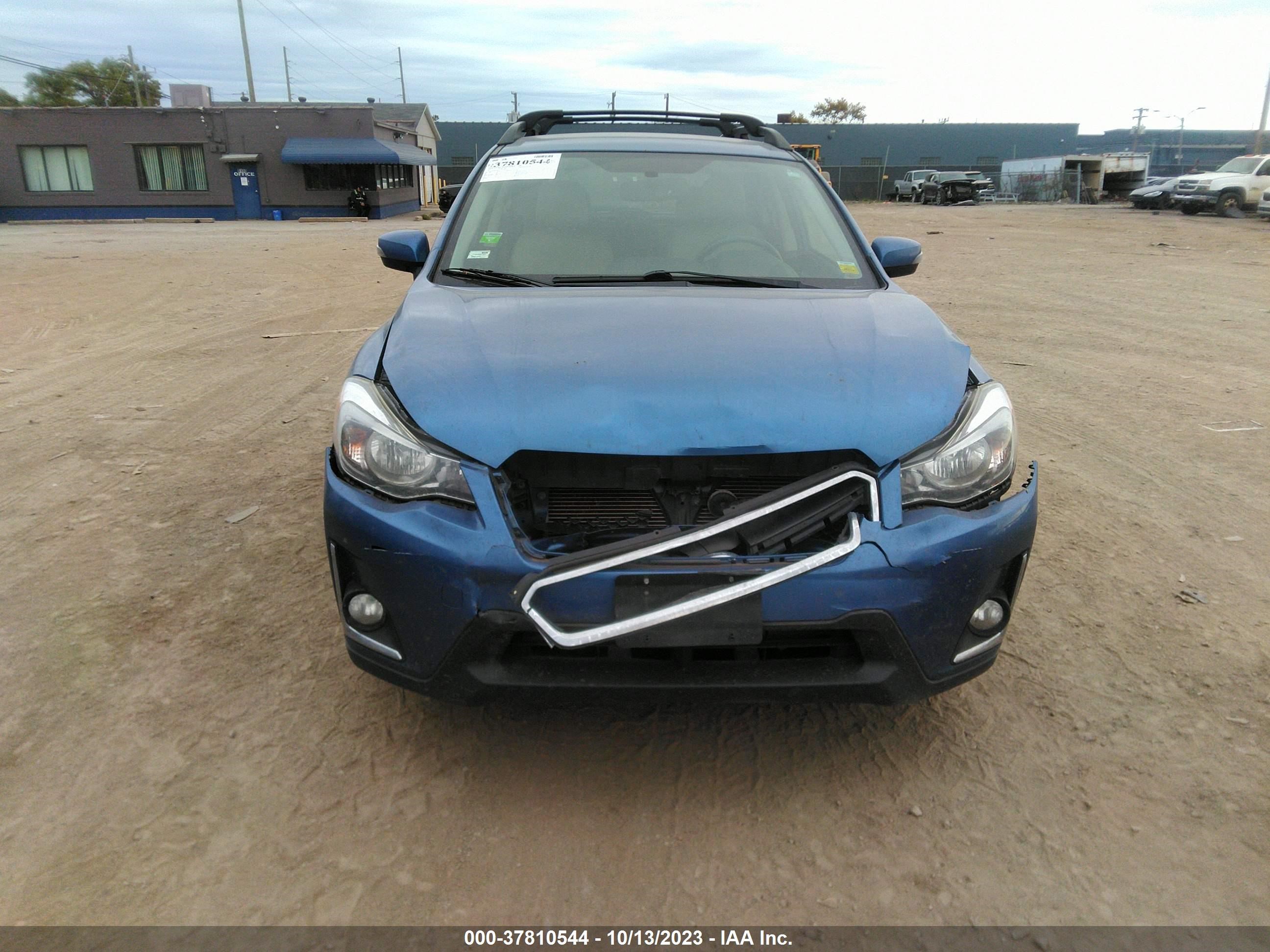 Photo 11 VIN: JF2GPAKC5G8210890 - SUBARU CROSSTREK 