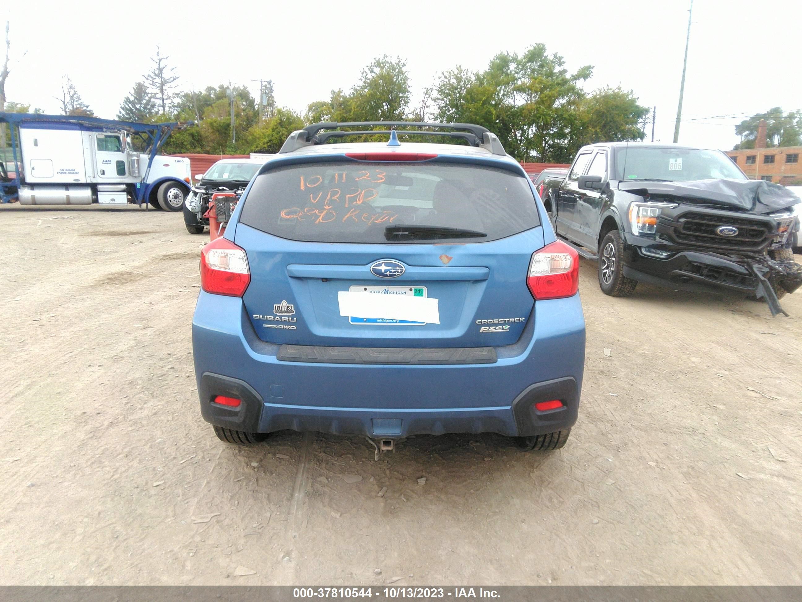 Photo 15 VIN: JF2GPAKC5G8210890 - SUBARU CROSSTREK 