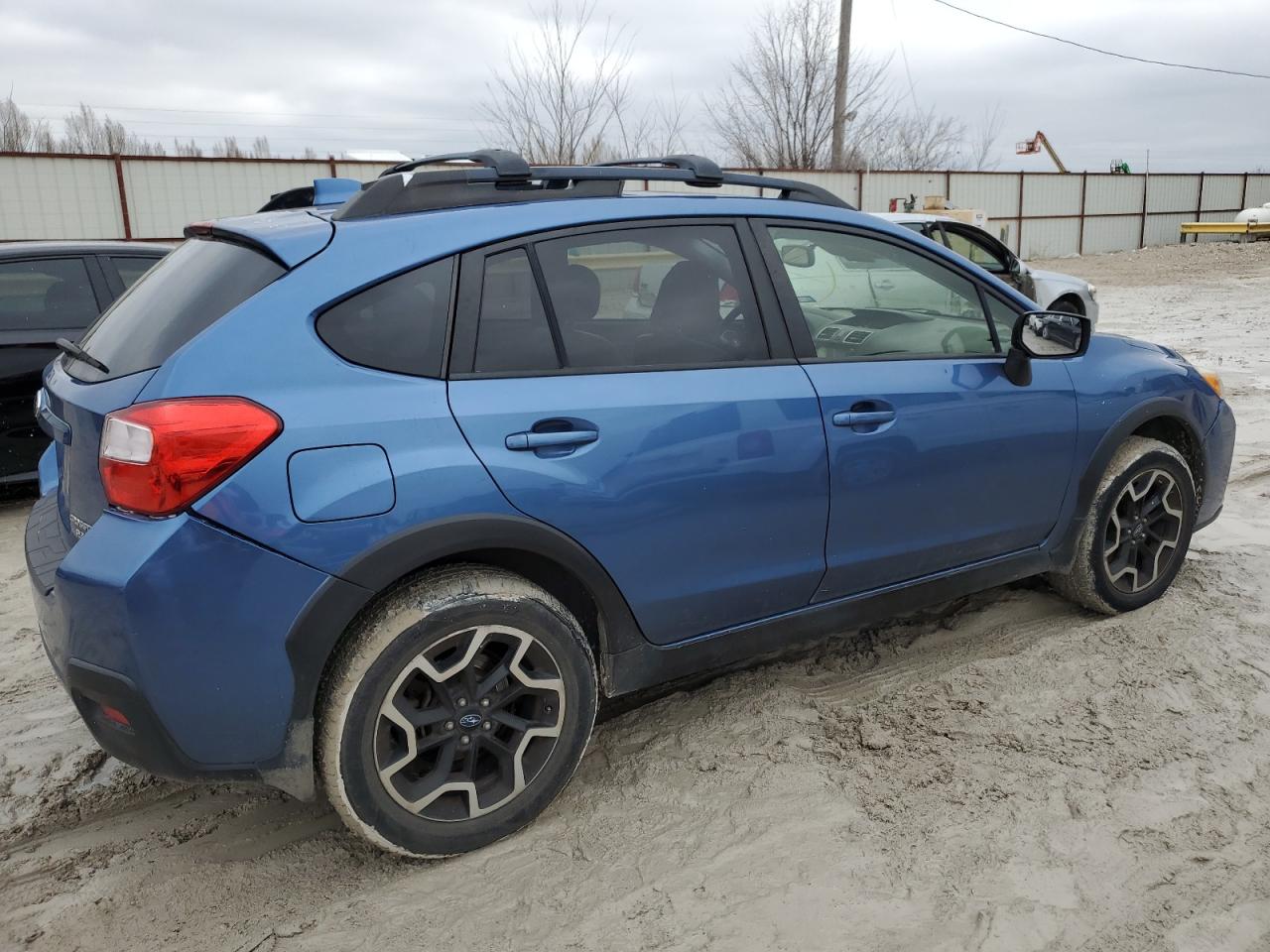 Photo 2 VIN: JF2GPAKC8G8222063 - SUBARU CROSSTREK 