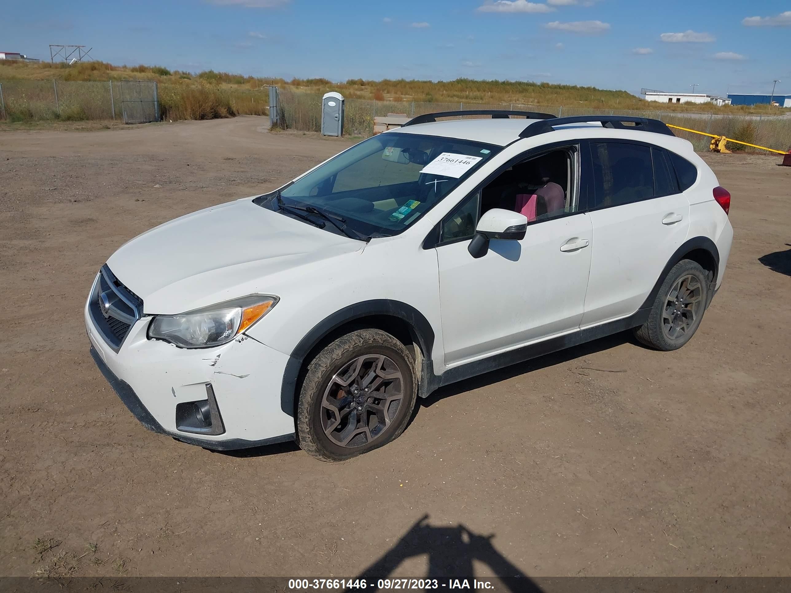 Photo 1 VIN: JF2GPAKC9G8233492 - SUBARU CROSSTREK 