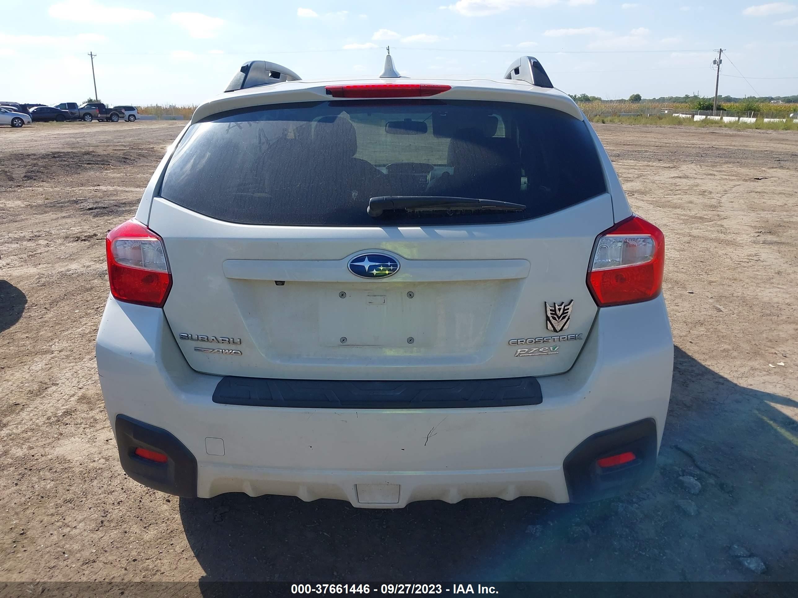 Photo 15 VIN: JF2GPAKC9G8233492 - SUBARU CROSSTREK 