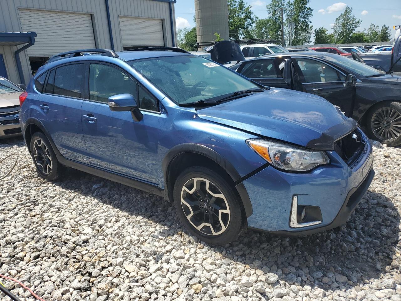 Photo 3 VIN: JF2GPAKC9HH239567 - SUBARU CROSSTREK 