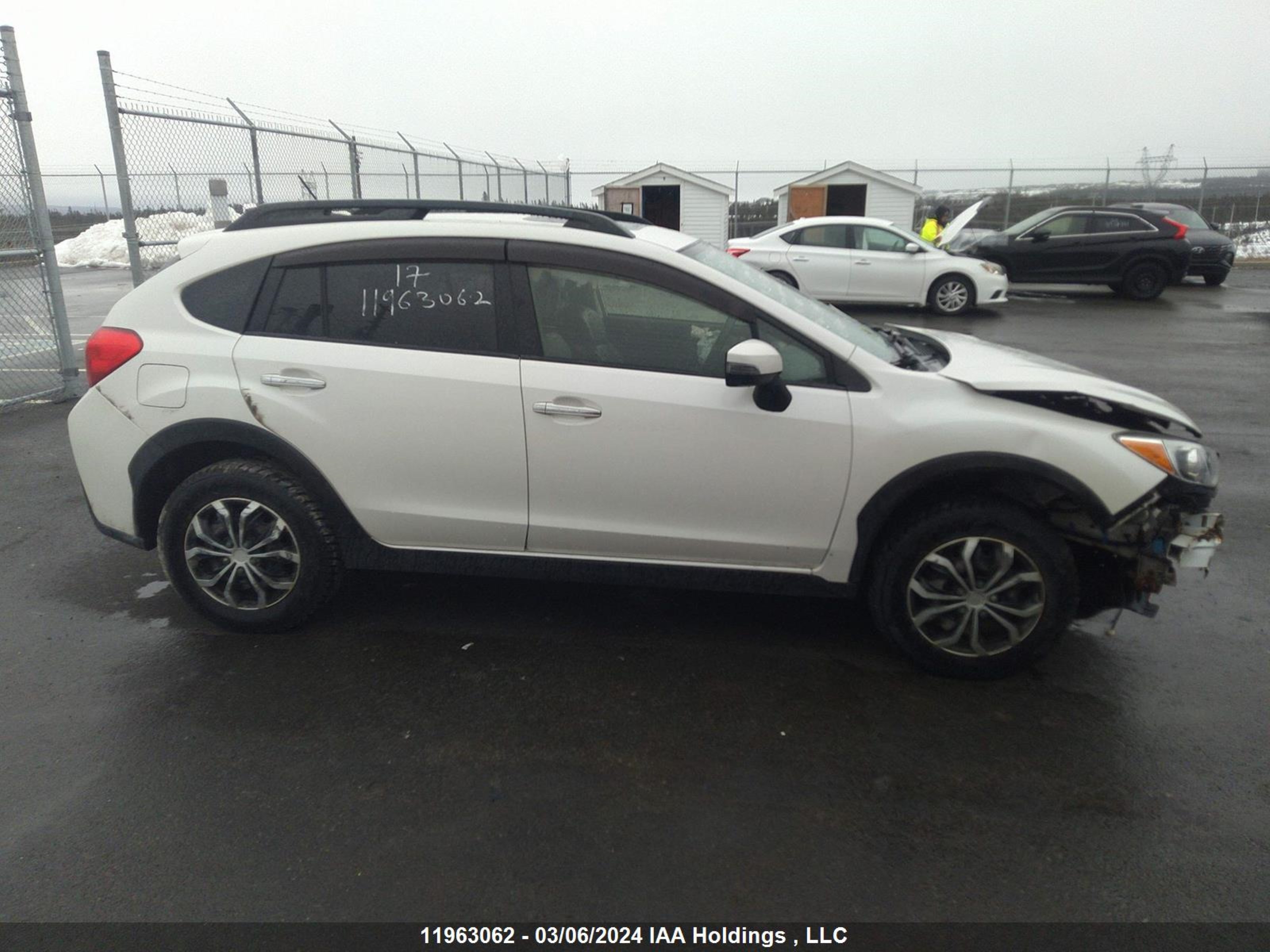 Photo 13 VIN: JF2GPALC0HH209579 - SUBARU CROSSTREK 