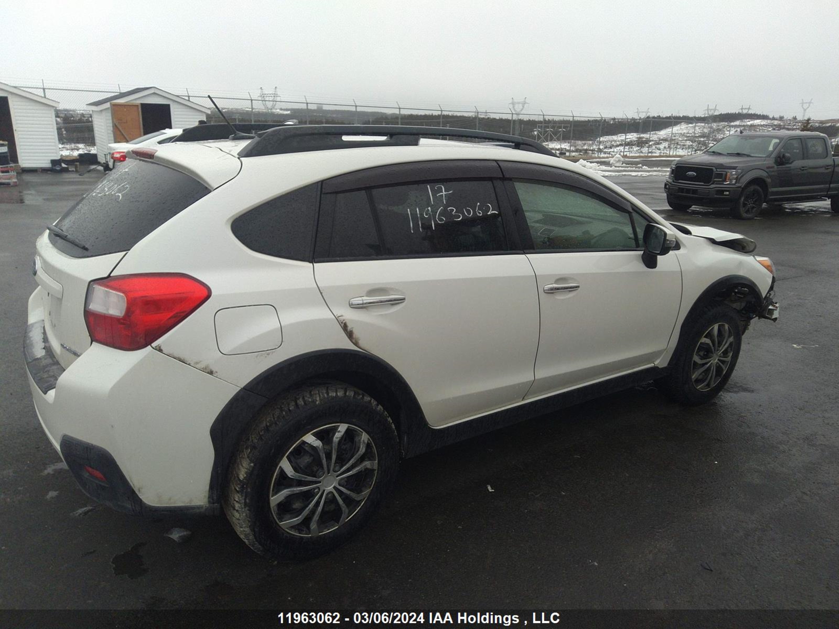 Photo 3 VIN: JF2GPALC0HH209579 - SUBARU CROSSTREK 