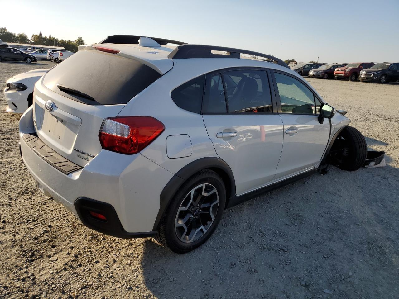 Photo 2 VIN: JF2GPALC9G8254633 - SUBARU CROSSTREK 